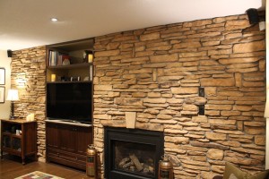 Cultured Stone accents a interior wall